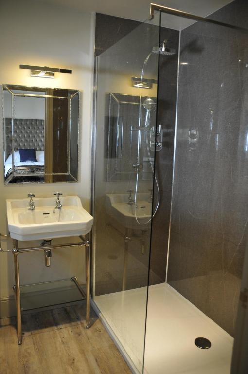 The Red Lion Herberg 5*